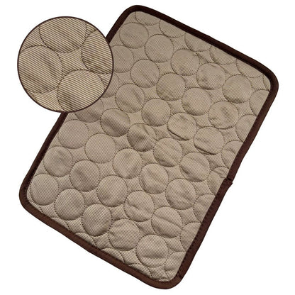 Tapis Rafraîchissant pour Chien – En Soie Glacée, Respirant & Sans Eau